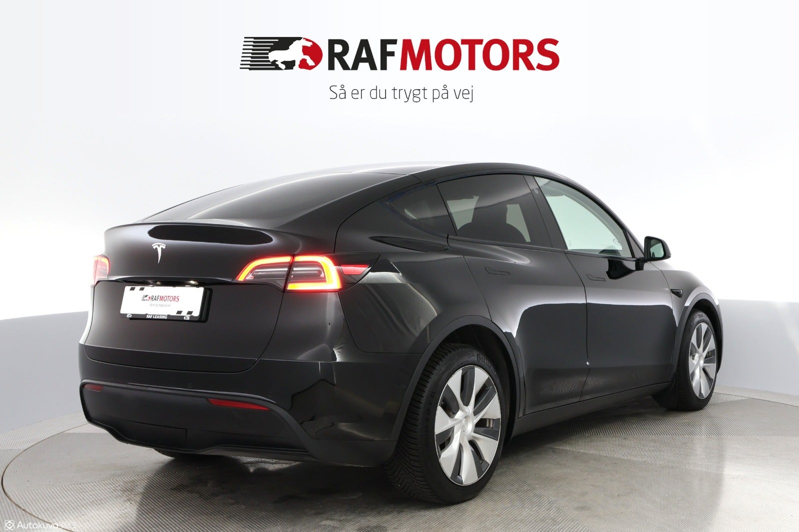 flexleasing-tesla-model-y-long-range-awd-5d-findleasing