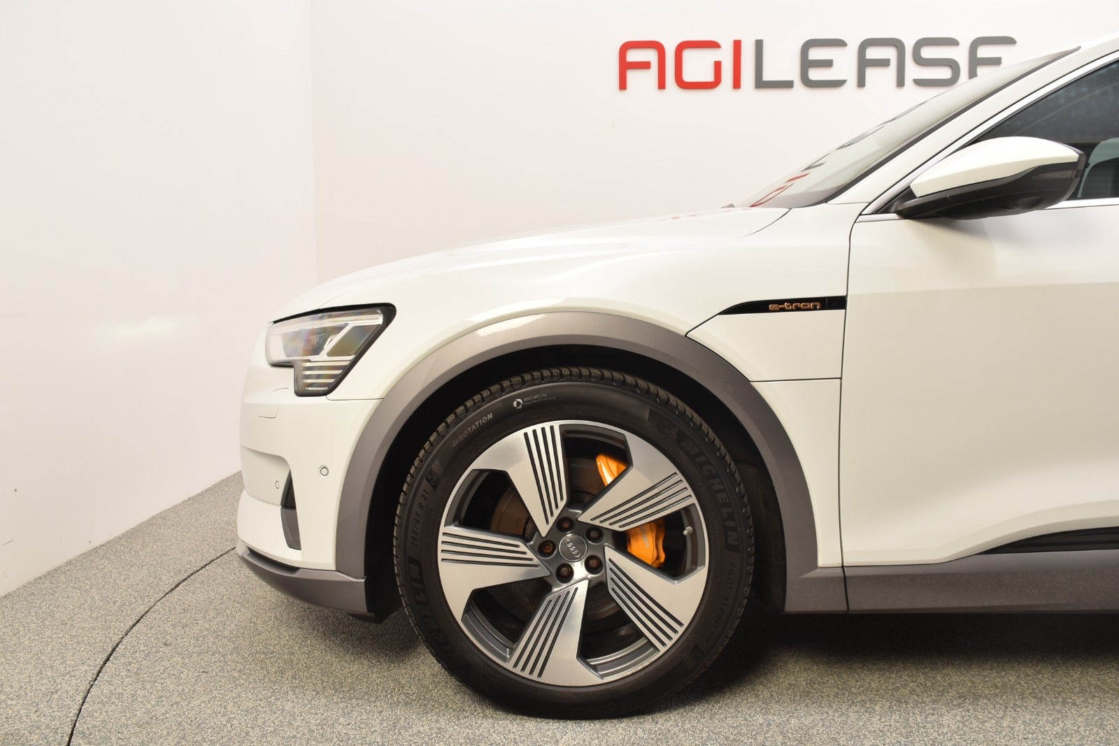 flexleasing-audi-e-tron-55-advanced-quattro-5d-findleasing