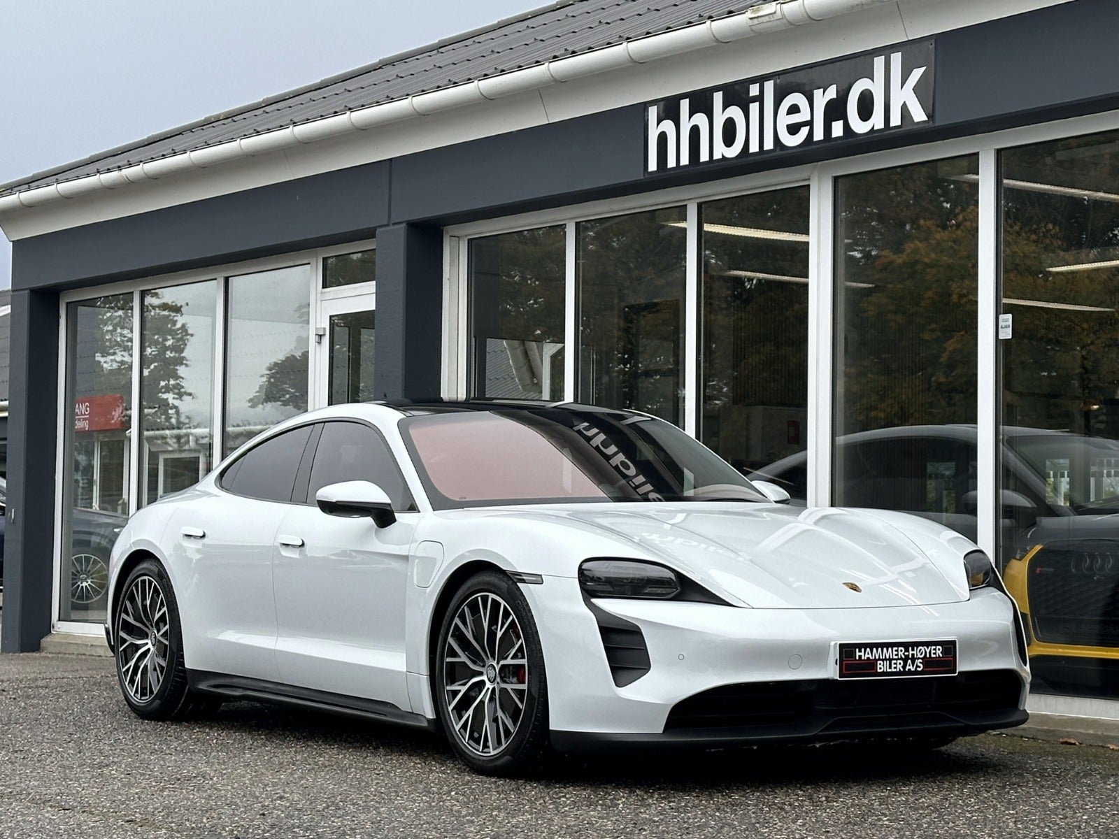 flexleasing-porsche-taycan-4s-performance-4d-findleasing