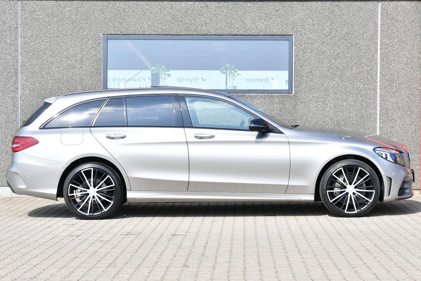 flexleasing-mercedes-c220-d-20-amg-line-stc-aut-5d-findleasing