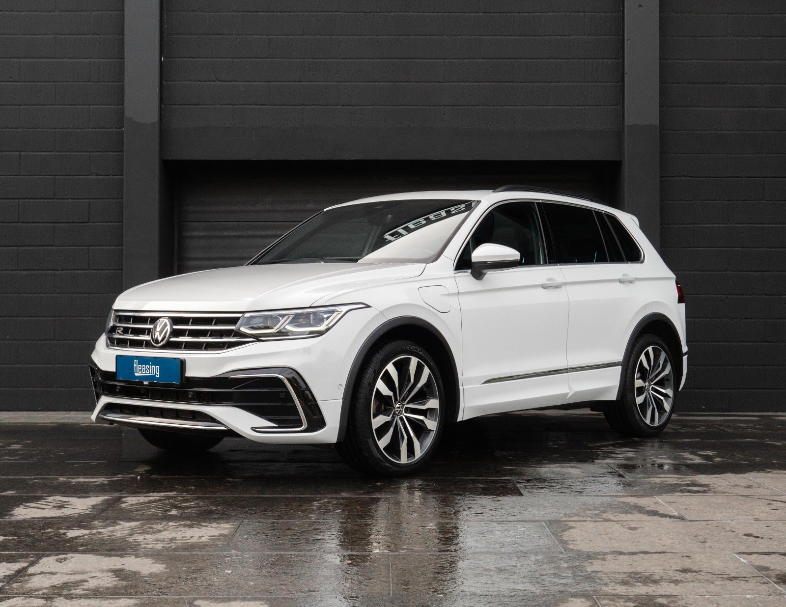 flexleasing-vw-tiguan-14-ehybrid-r-line-dsg-5d-findleasing