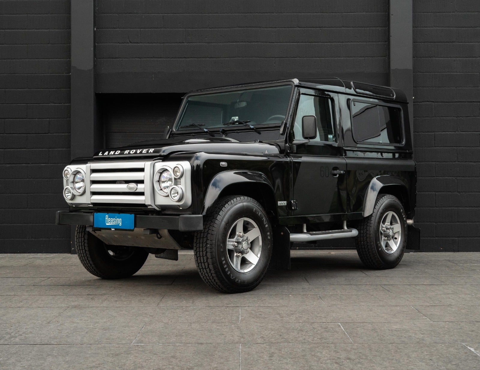 flexleasing-land-rover-defender-90-24-td4-svx-60th-anniversary-edition-2d-findleasing