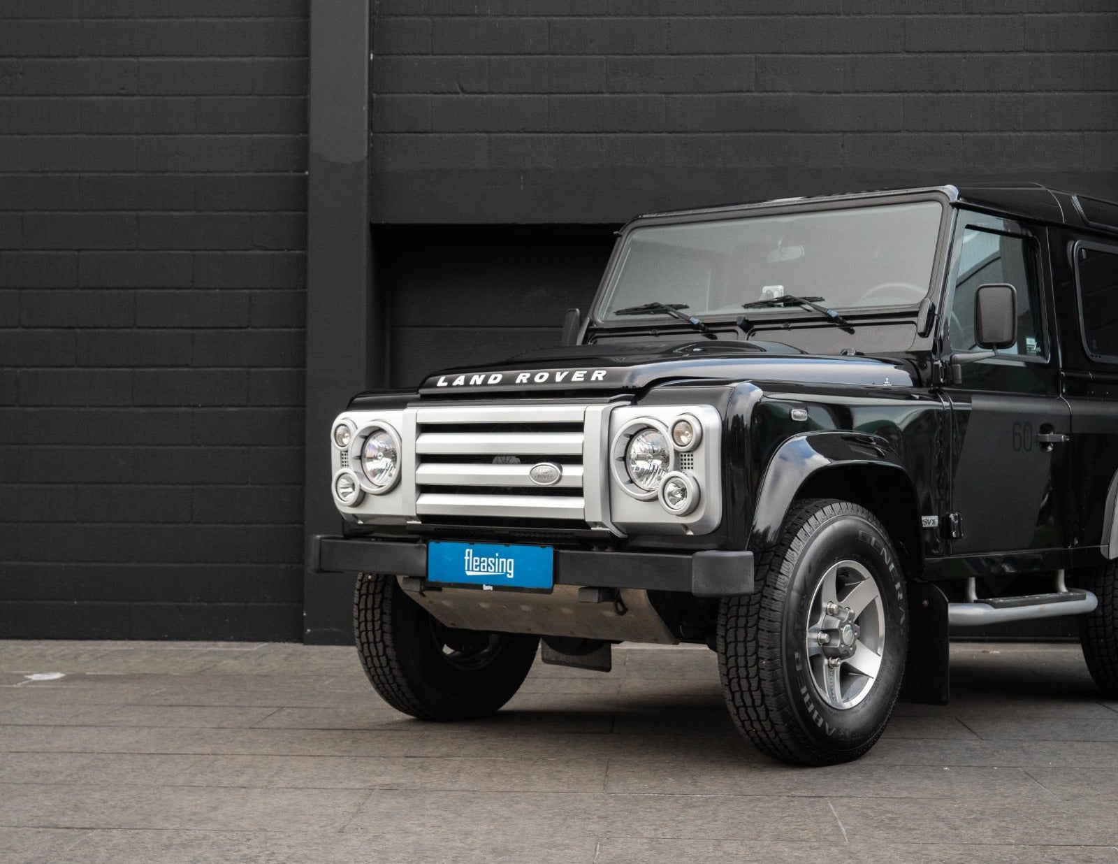 flexleasing-land-rover-defender-90-24-td4-svx-60th-anniversary-edition-2d-findleasing