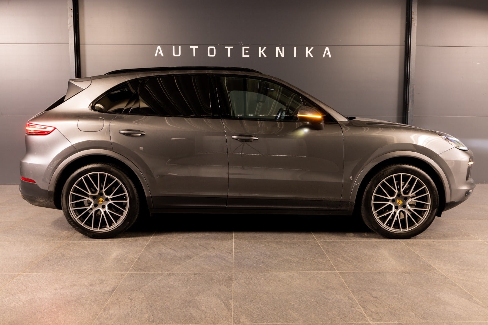 flexleasing-porsche-cayenne-s-29-tiptr-5d-findleasing