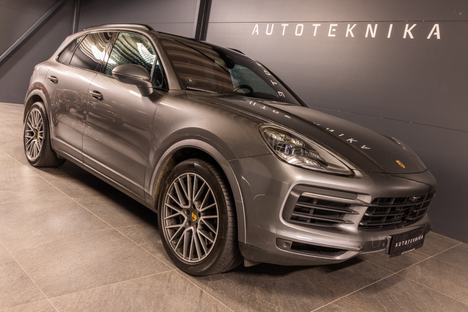 flexleasing-porsche-cayenne-s-29-tiptr-5d-findleasing