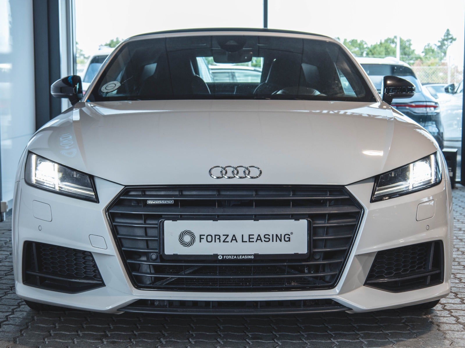 flexleasing-audi-tt-20-tfsi-230-roadster-quattro-s-tr-2d-findleasing