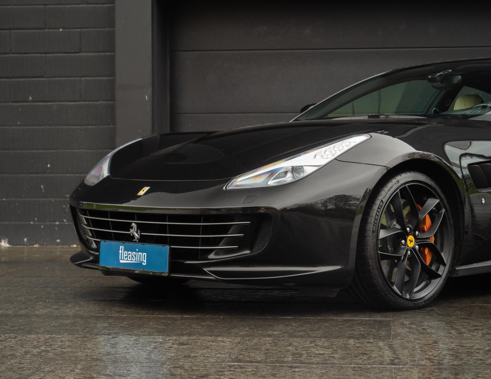 flexleasing-ferrari-gtc4lusso-t-39-dct-2d-findleasing