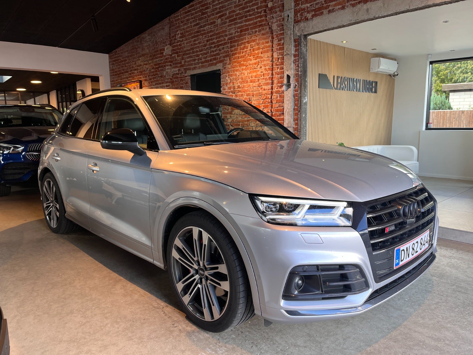 flexleasing-audi-sq5-30-tfsi-quattro-tiptr-5d-findleasing