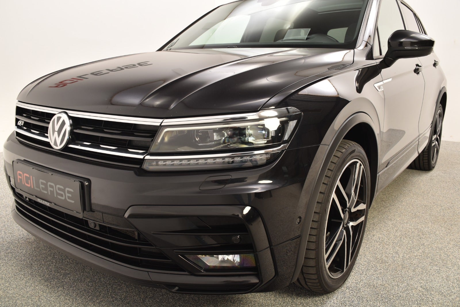 flexleasing-vw-tiguan-20-tdi-190-r-line-dsg-4motion-5d-findleasing