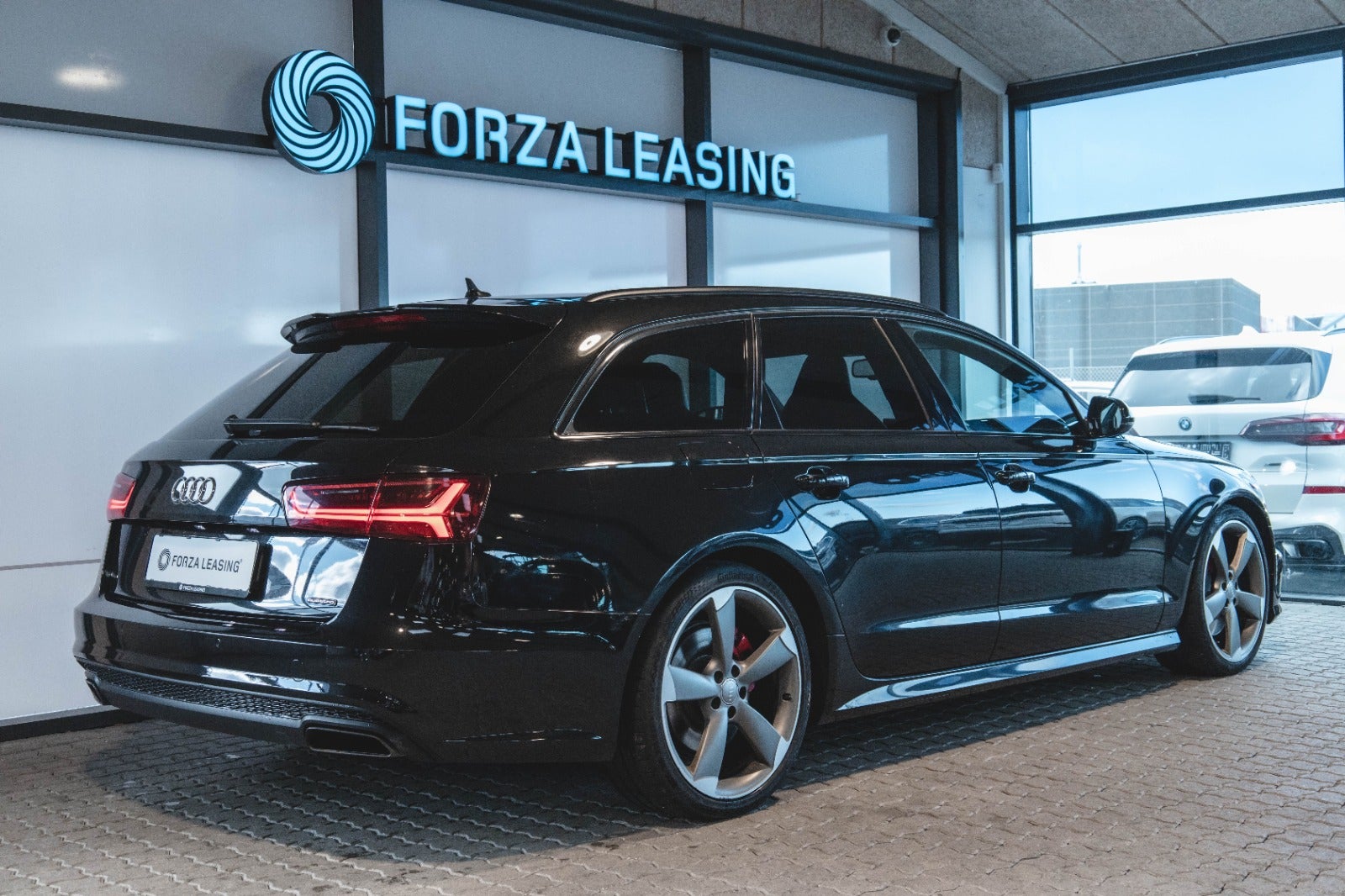 flexleasing-audi-a6-30-tdi-326-s-line-competition-avant-quattro-tiptr-5d-findleasing