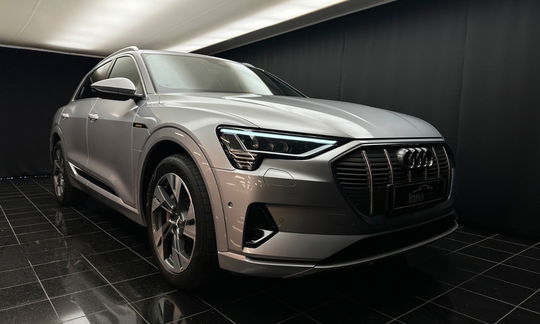 Audi e-tron 55 S-line quattro 5d