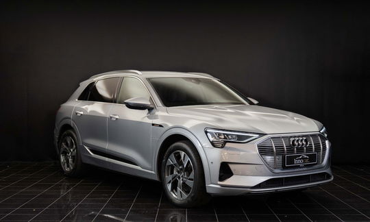 Audi e-tron 55 S-line quattro 5d