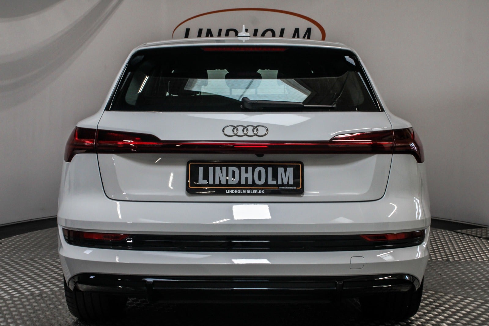 flexleasing-audi-e-tron-55-s-line-quattro-5d-findleasing