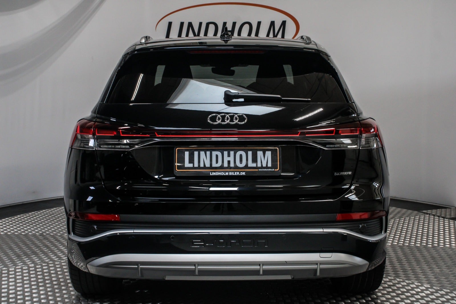 flexleasing-audi-q4-e-tron-45-attitude-s-line-quattro-5d-findleasing