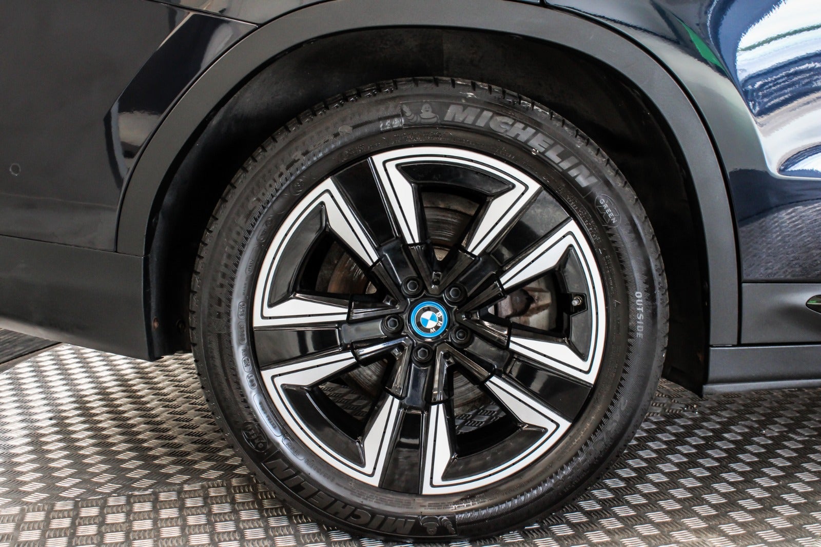 flexleasing-bmw-ix3-charged-5d-findleasing