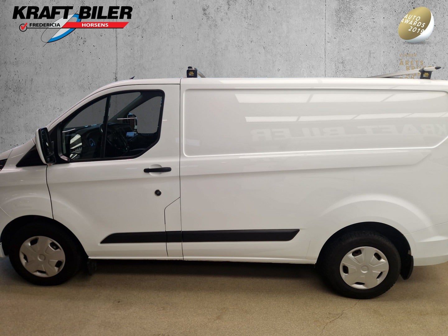 flexleasing-ford-transit-custom-300s-20-tdci-130-trend-findleasing