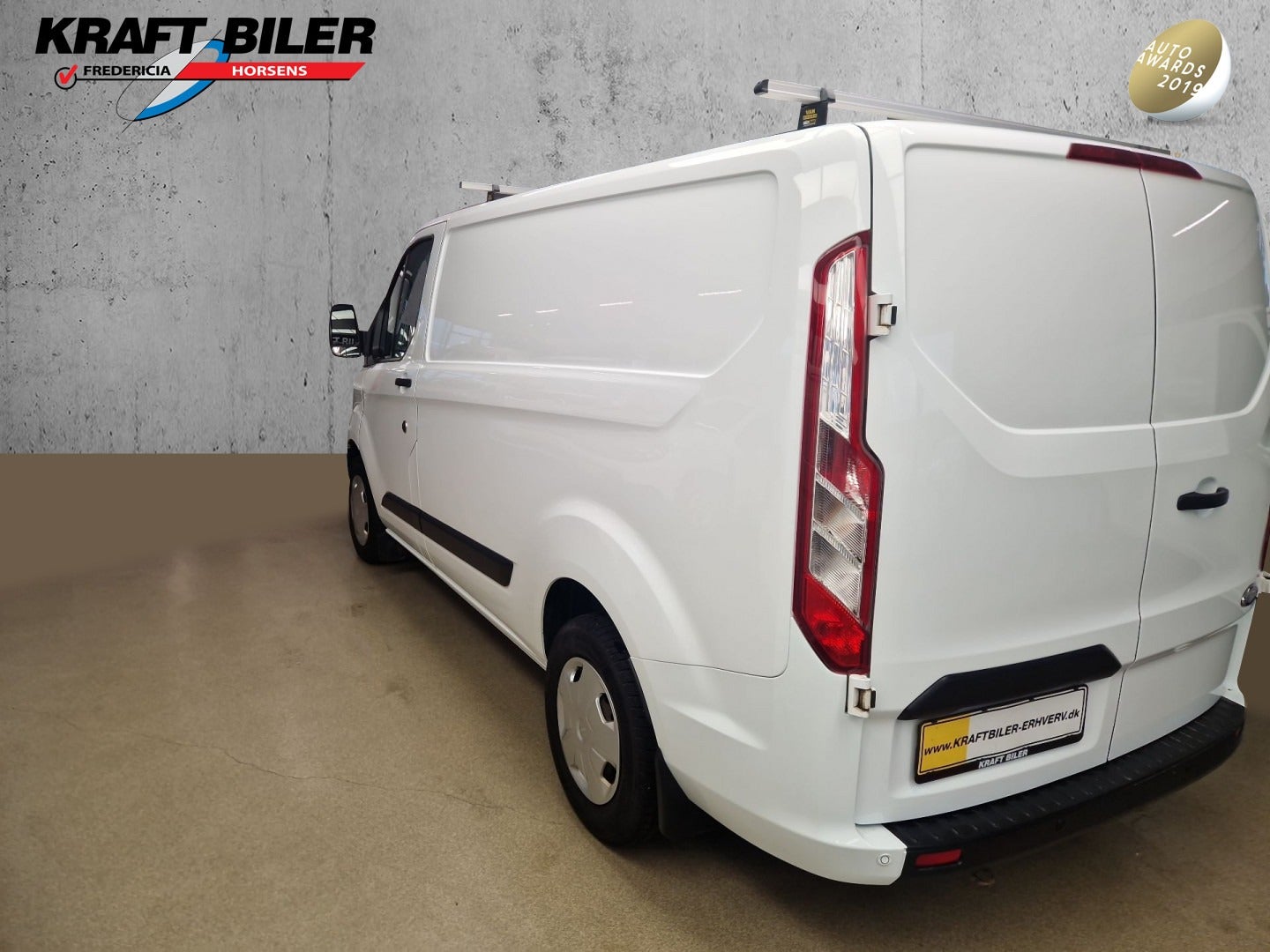 flexleasing-ford-transit-custom-300s-20-tdci-130-trend-findleasing