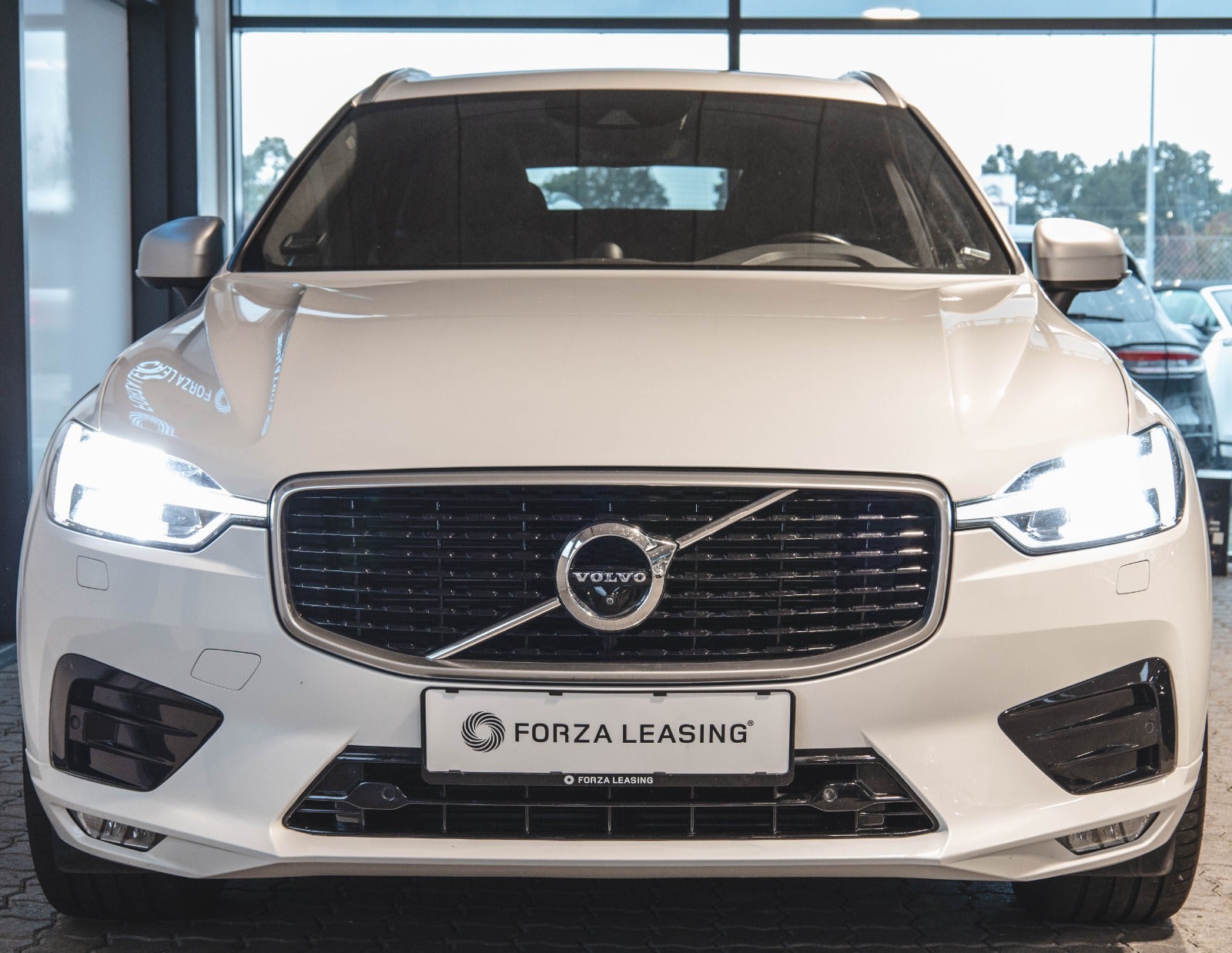 flexleasing-volvo-xc60-20-d5-235-r-design-aut-awd-5d-findleasing