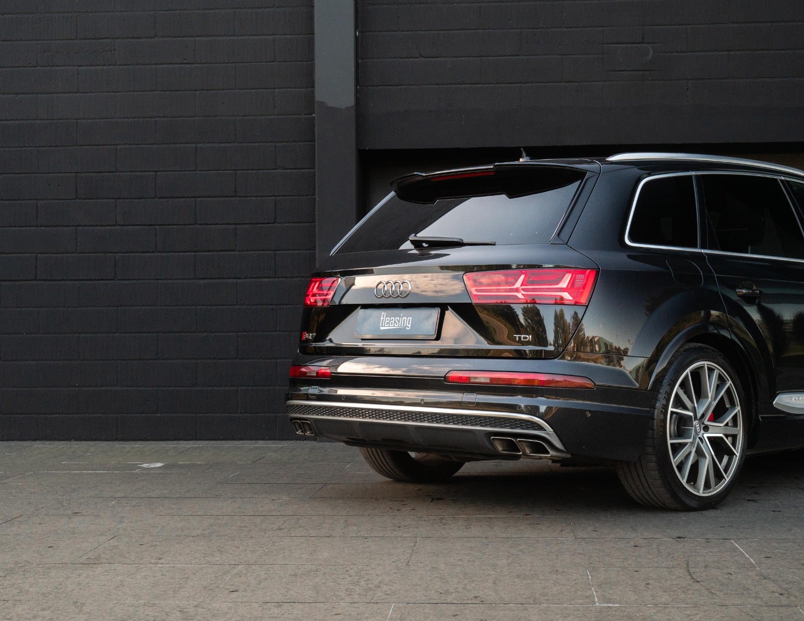 flexleasing-audi-sq7-40-tdi-quattro-tiptr-7prs-5d-findleasing