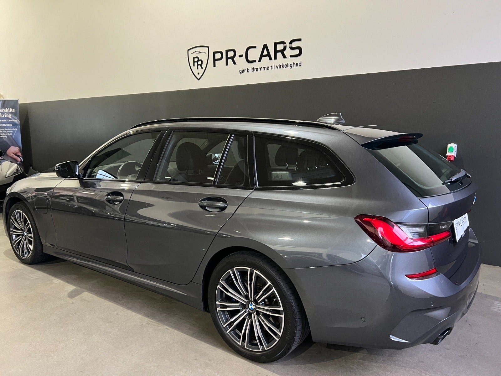 flexleasing-bmw-330e-20-touring-m-sport-aut-5d-findleasing