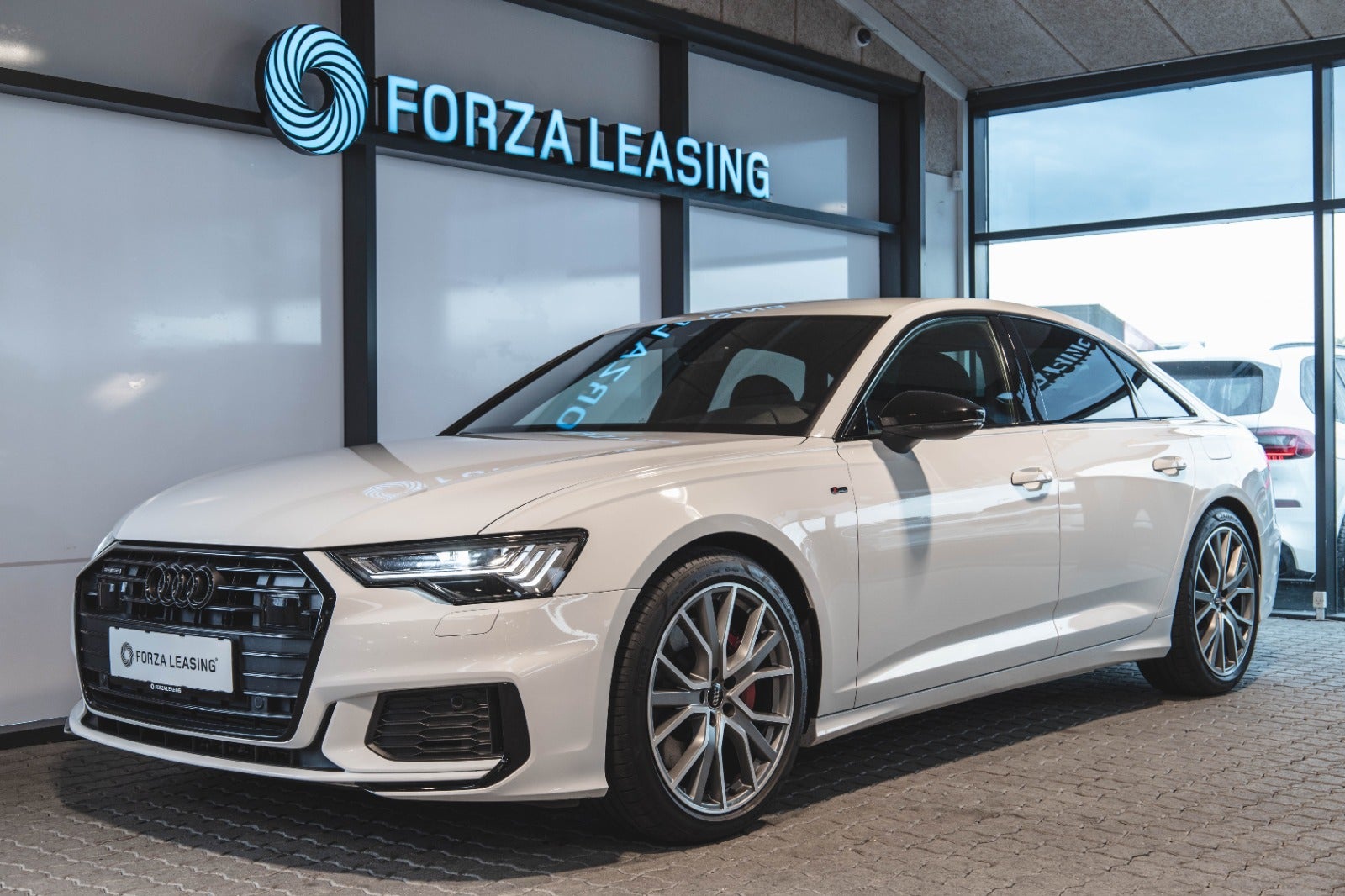 flexleasing-audi-a6-55-tfsi-e-s-line-quattro-s-tr-4d-findleasing