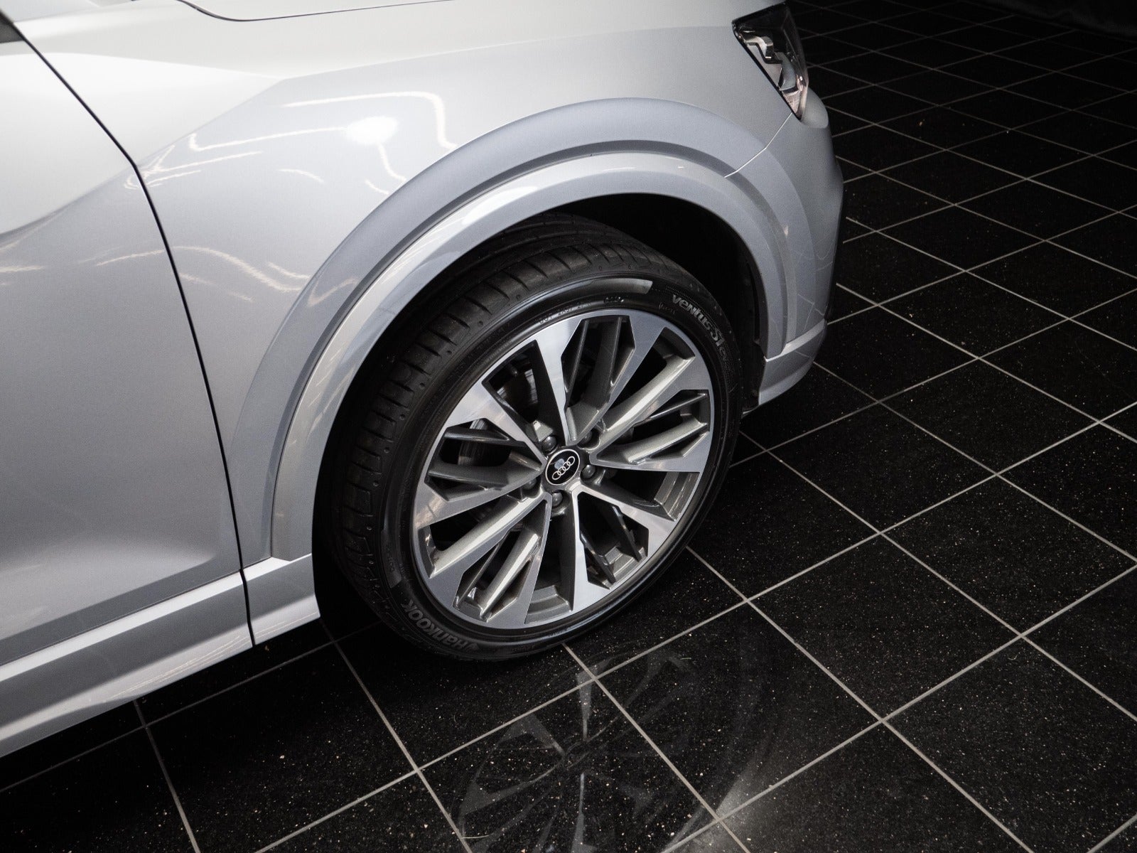 flexleasing-audi-q2-30-tfsi-sport-prestige-5d-findleasing