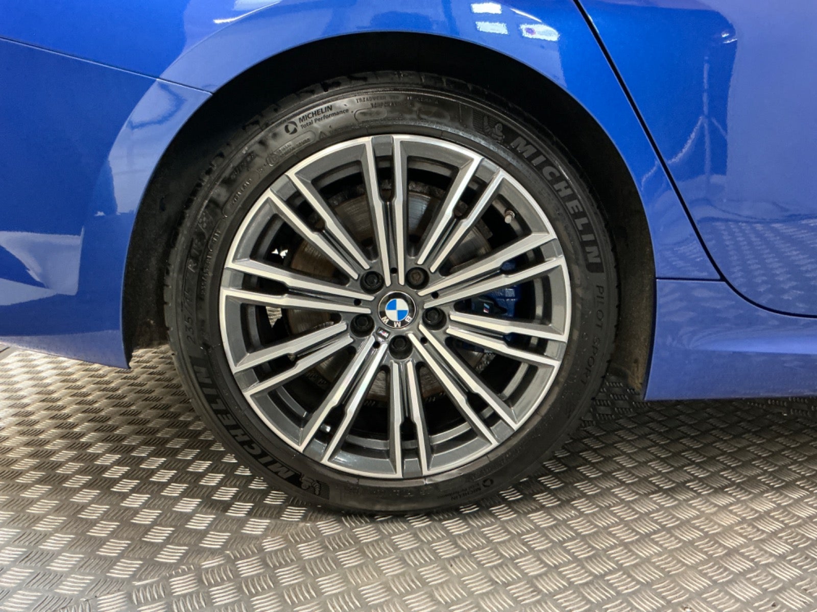 flexleasing-bmw-330d-30-touring-m-sport-xdrive-aut-5d-findleasing