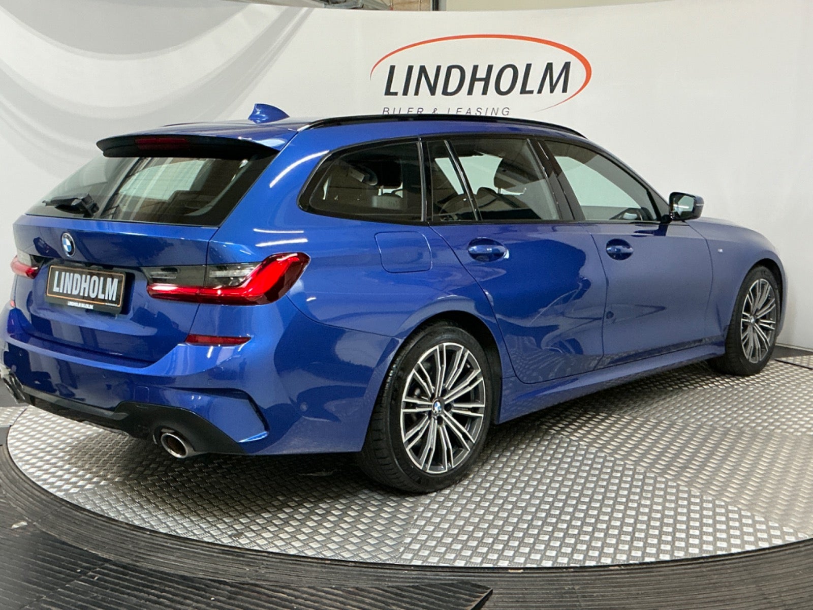 flexleasing-bmw-330d-30-touring-m-sport-xdrive-aut-5d-findleasing