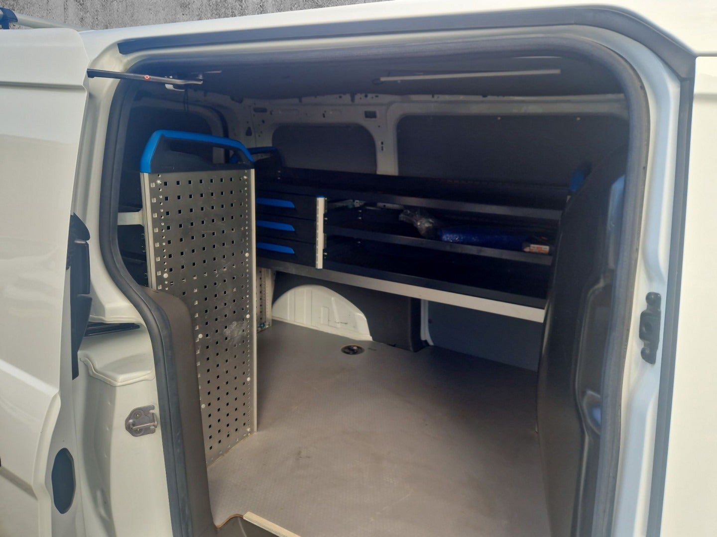 flexleasing-ford-transit-connect-15-ecoblue-trend-lang-findleasing