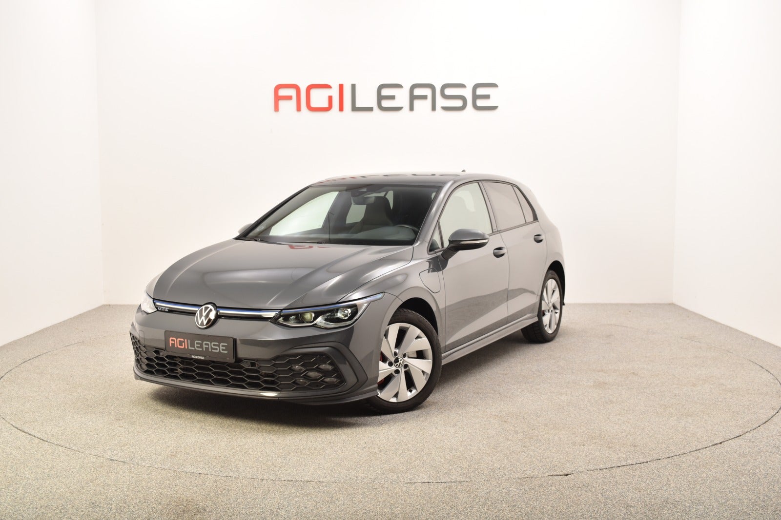 flexleasing-vw-golf-viii-14-gte-dsg-5d-findleasing