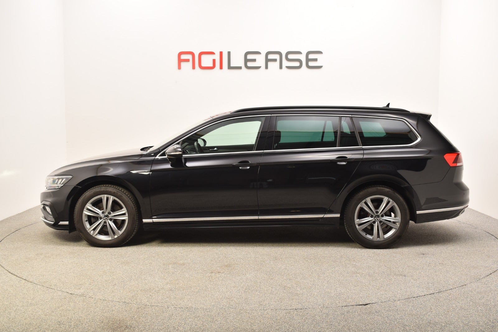 flexleasing-vw-passat-20-tdi-150-r-line-variant-dsg-5d-findleasing