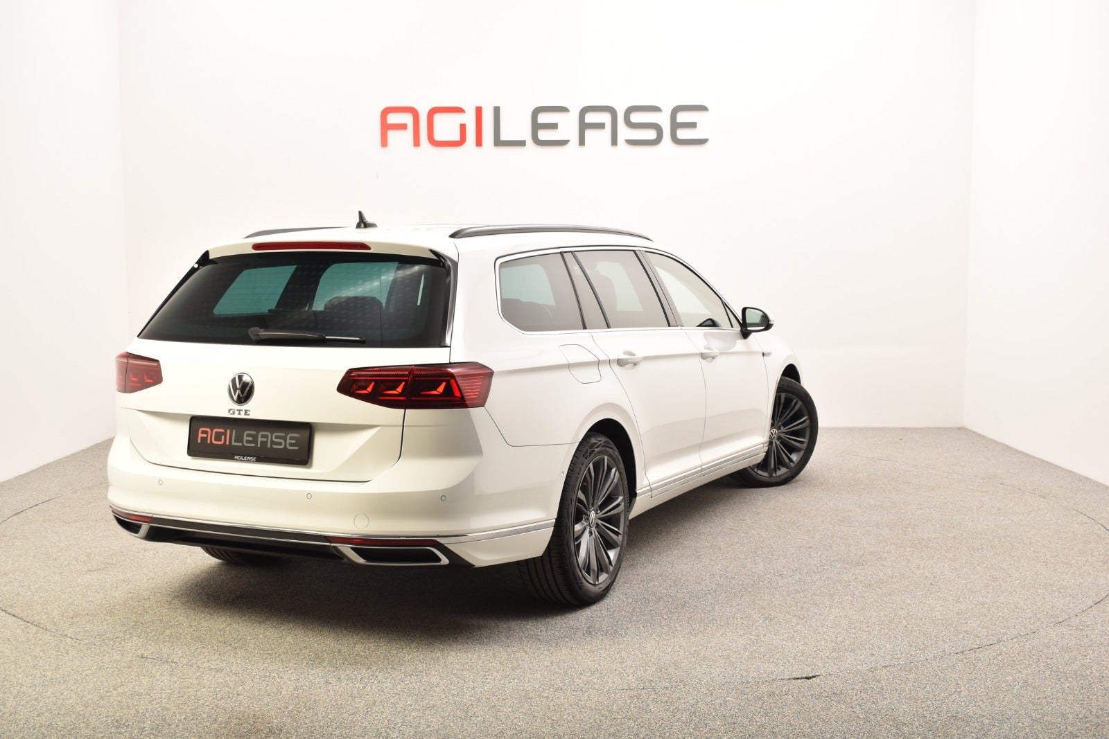 flexleasing-vw-passat-14-gte-variant-dsg-5d-findleasing