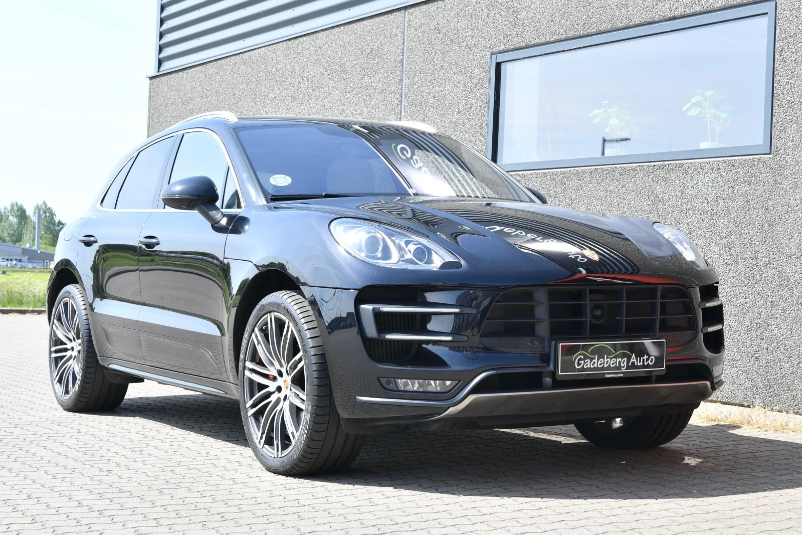 flexleasing-porsche-macan-turbo-36-pdk-5d-findleasing