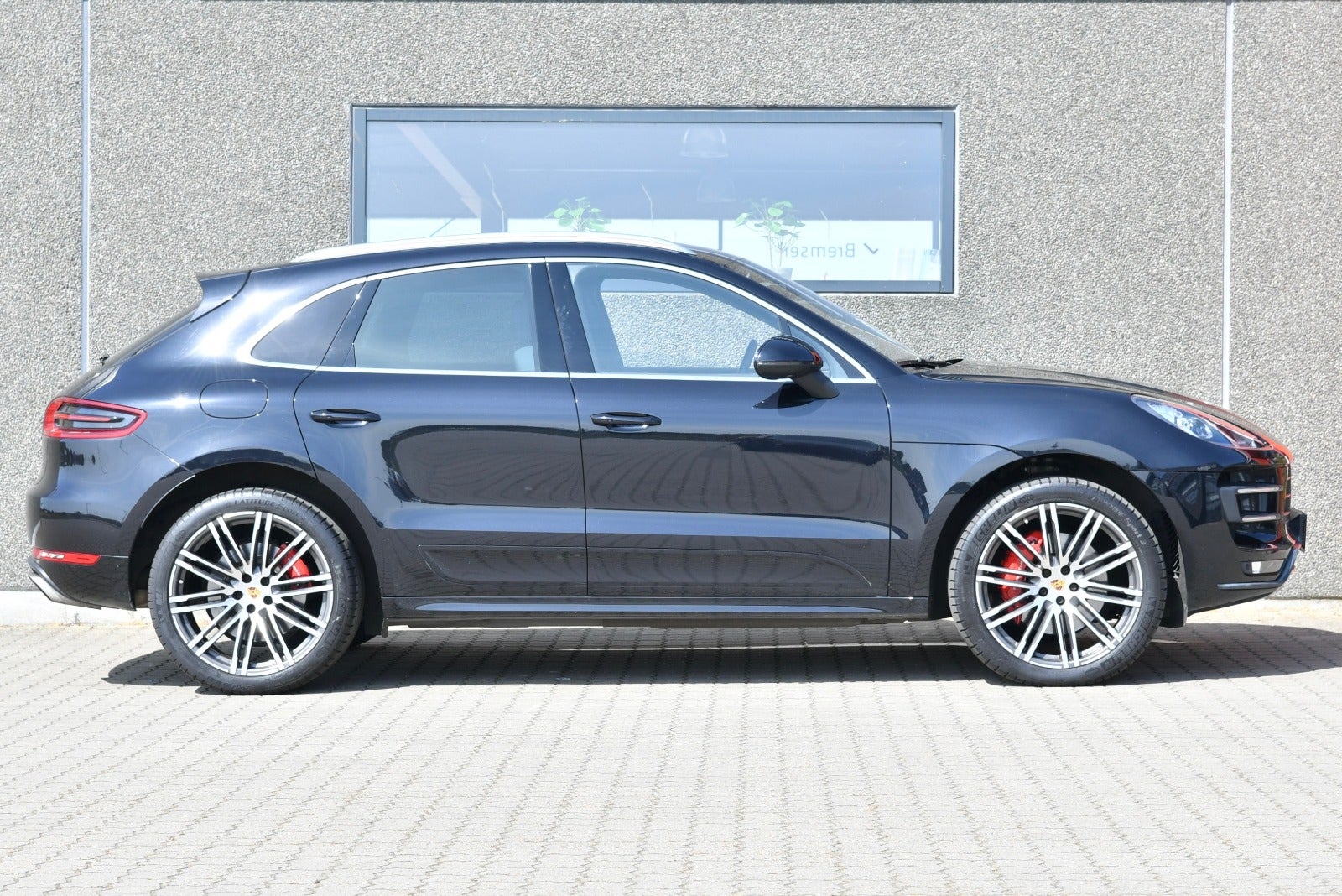 flexleasing-porsche-macan-turbo-36-pdk-5d-findleasing