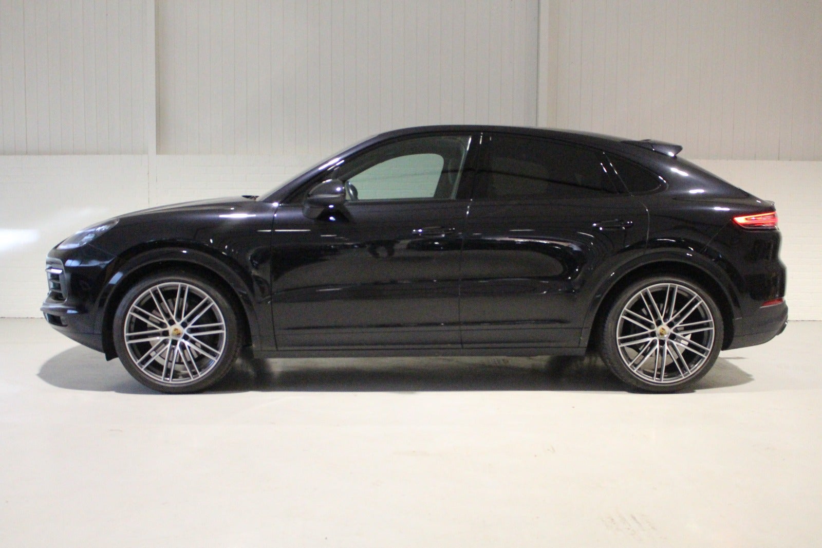 flexleasing-porsche-cayenne-s-29-coupe-tiptr-5d-findleasing