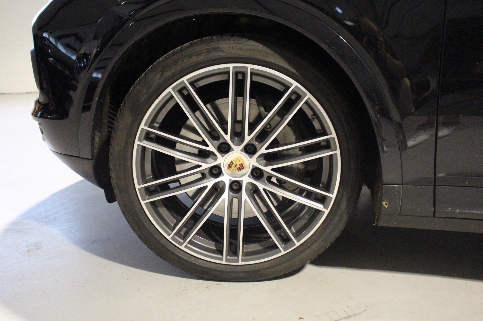 flexleasing-porsche-cayenne-s-29-coupe-tiptr-5d-findleasing