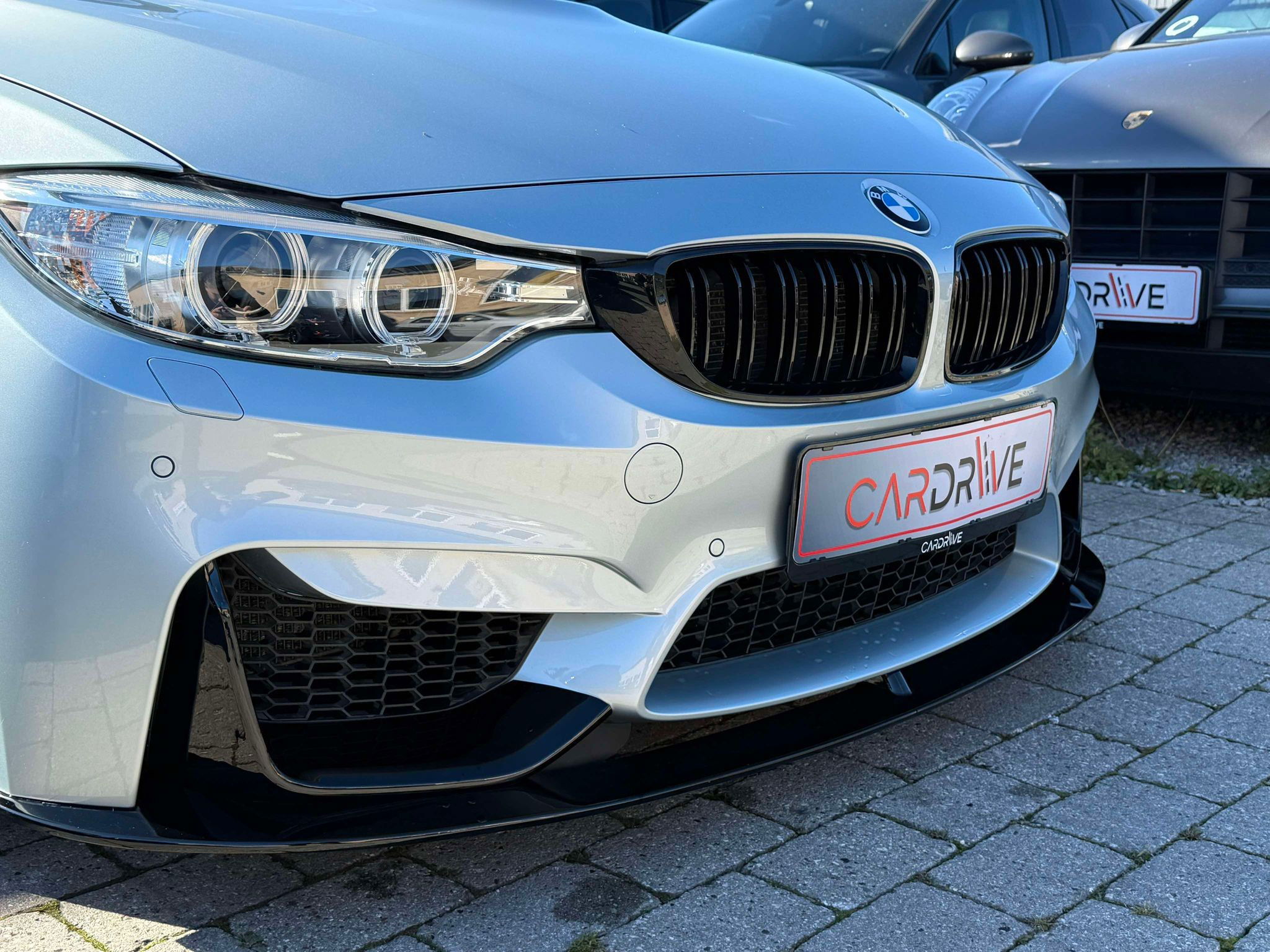 flexleasing-bmw-m4-30-431-hk-dct-convertible-findleasing