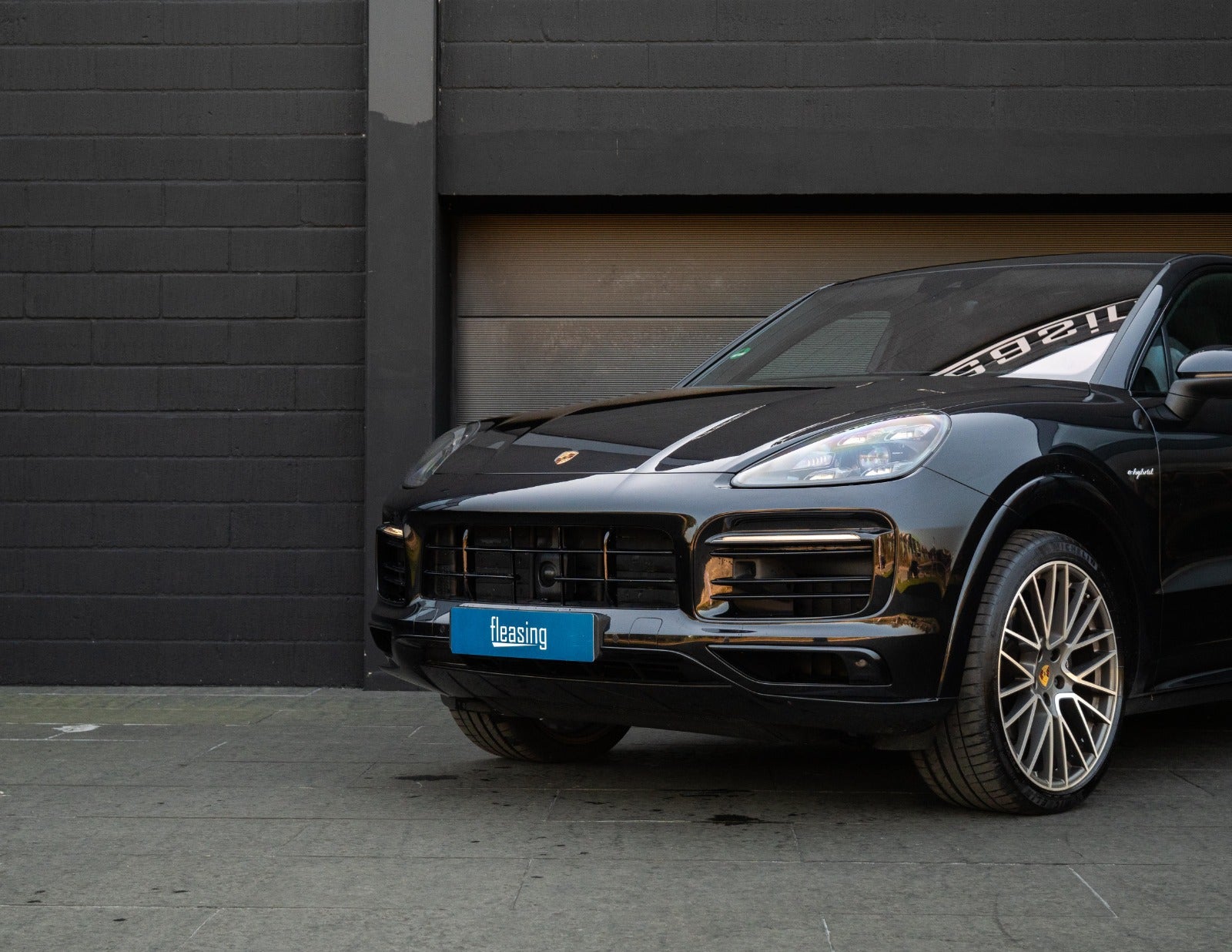 flexleasing-porsche-cayenne-30-e-hybrid-coupe-tiptr-5d-findleasing