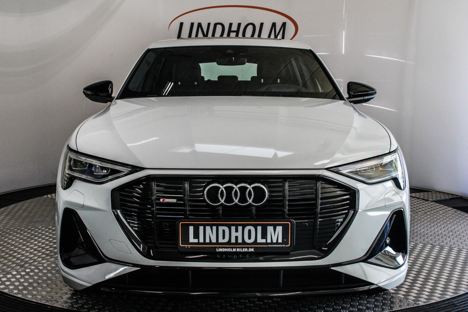 flexleasing-audi-e-tron-55-s-line-quattro-5d-findleasing