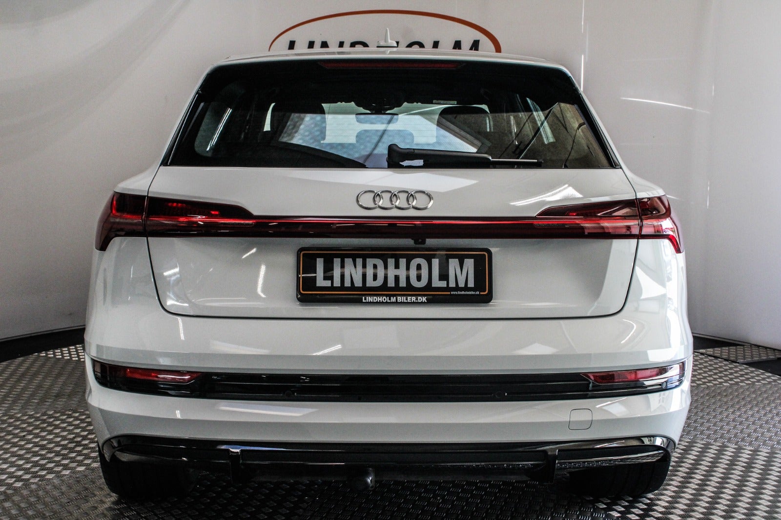 flexleasing-audi-e-tron-55-s-line-quattro-5d-findleasing