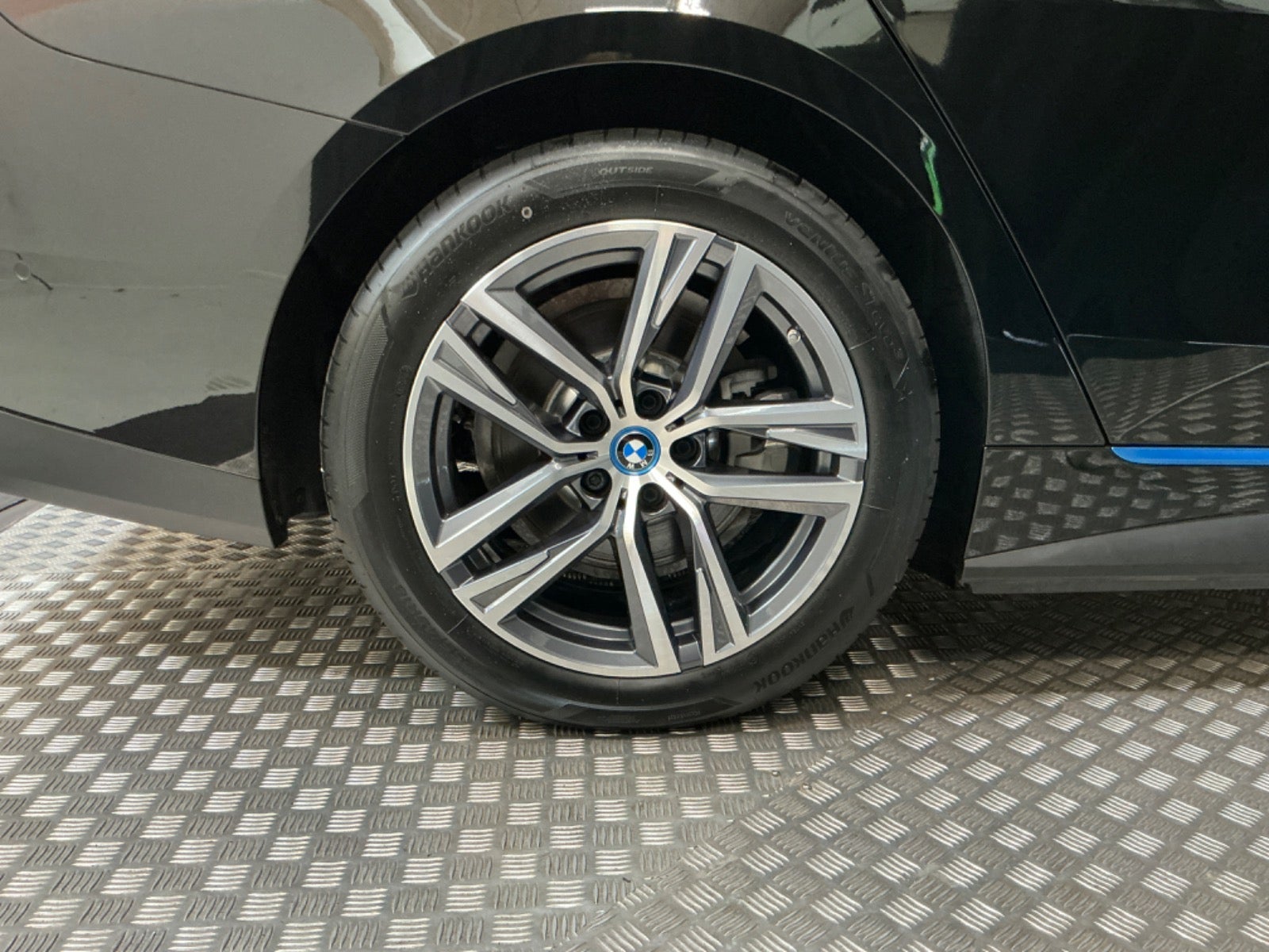 flexleasing-bmw-i4-edrive40-5d-findleasing