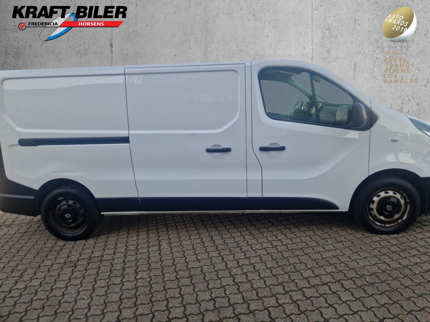 flexleasing-renault-trafic-t29-16-dci-125-l2h1-findleasing