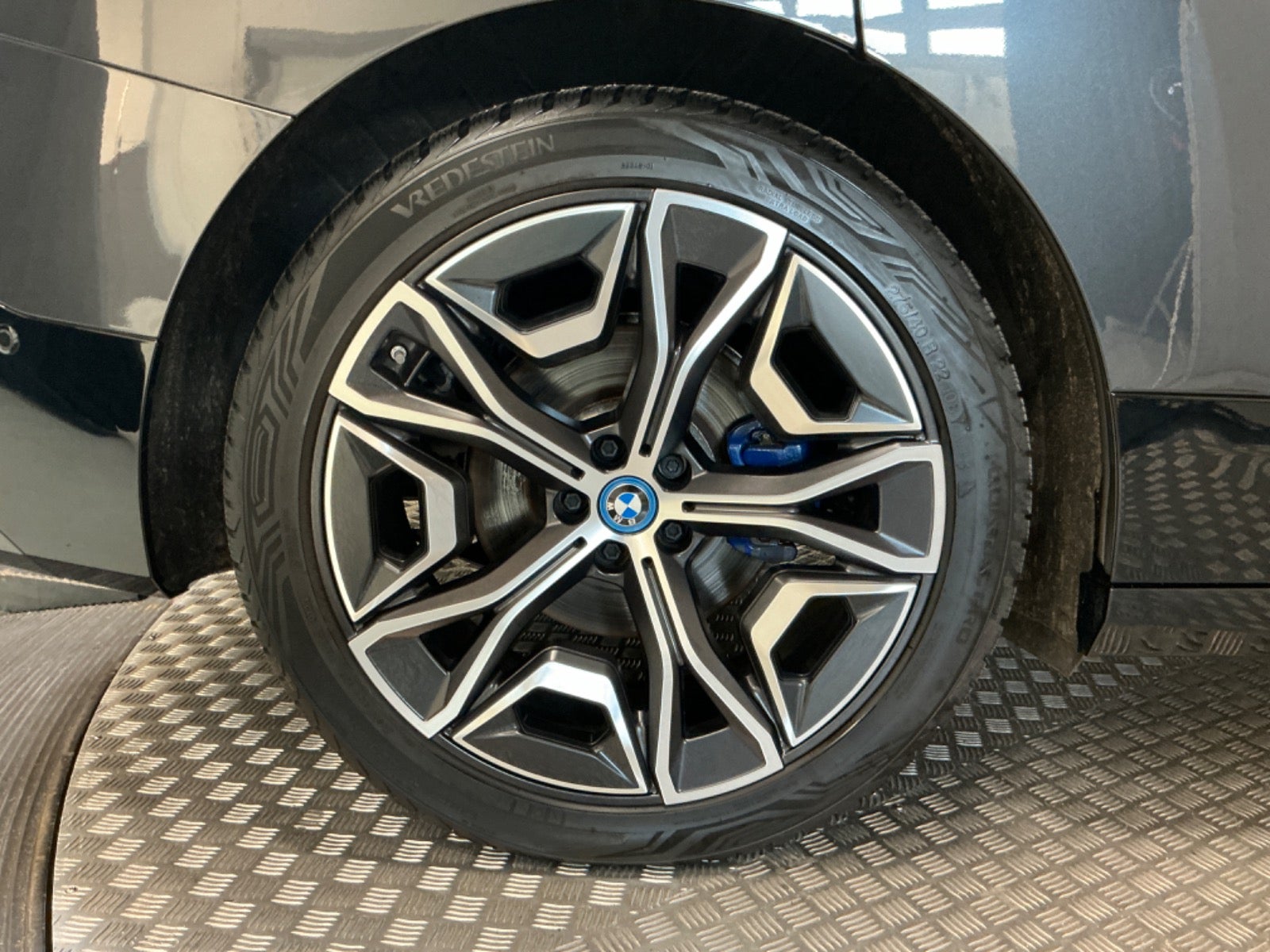 flexleasing-bmw-ix-m60-xdrive40-sport-5d-findleasing