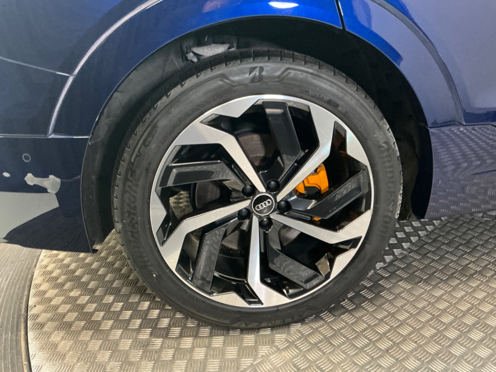 flexleasing-audi-e-tron-55-s-line-quattro-5d-findleasing