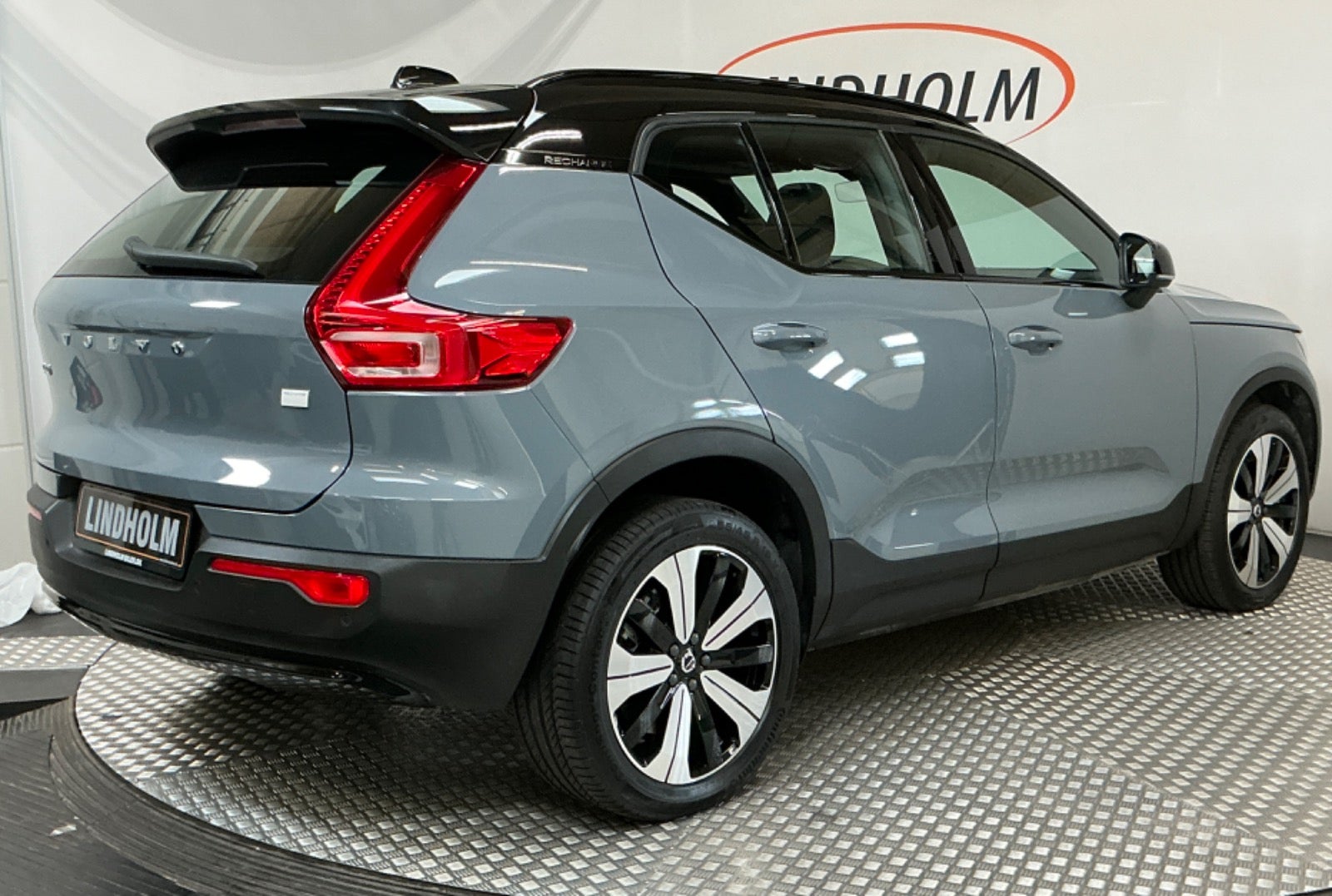 flexleasing-volvo-xc40-p6-recharge-core-5d-findleasing