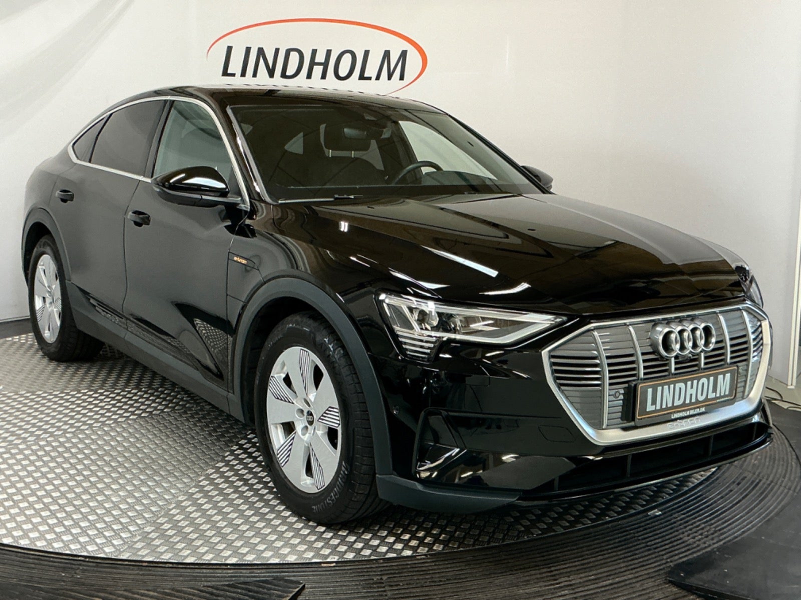 flexleasing-audi-e-tron-55-prestige-sportback-quattro-5d-findleasing