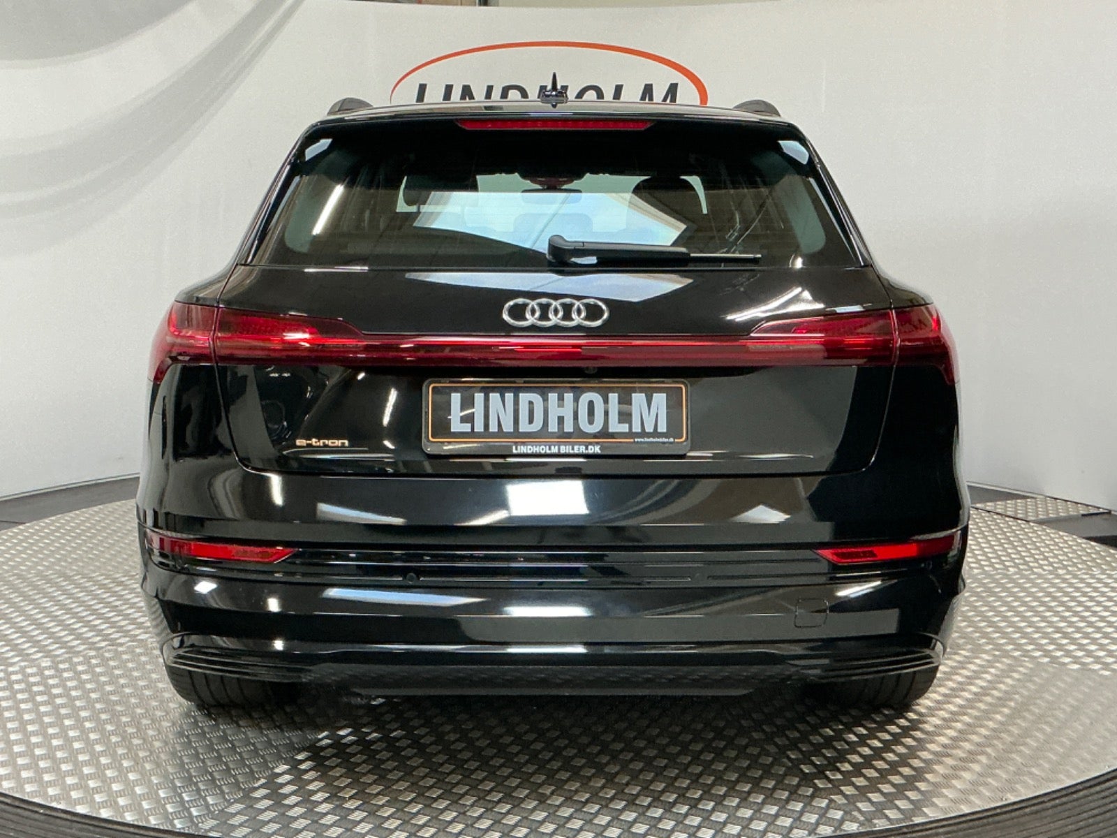 flexleasing-audi-e-tron-55-s-line-quattro-5d-findleasing