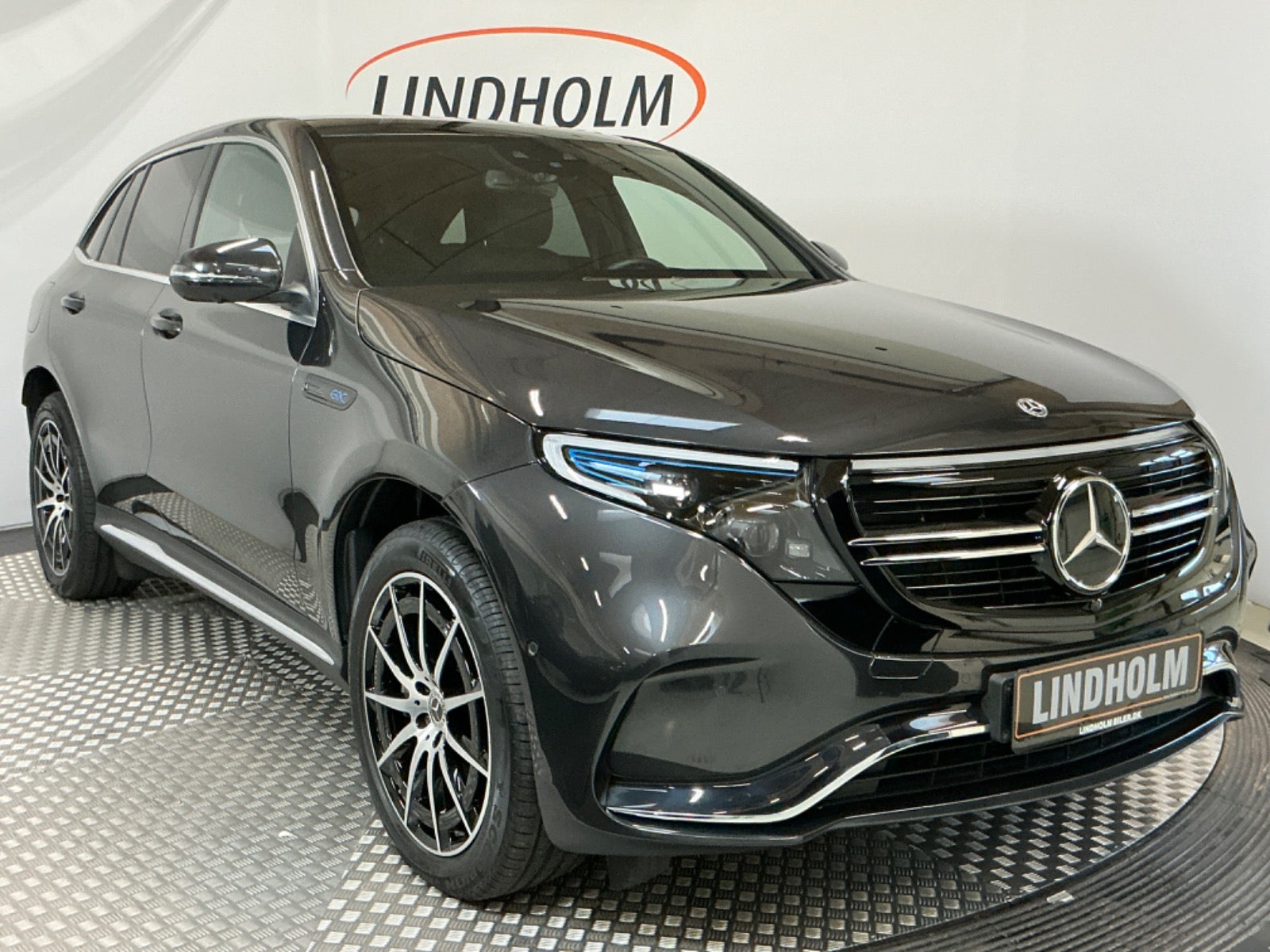 flexleasing-mercedes-eqc400-amg-line-4matic-5d-findleasing