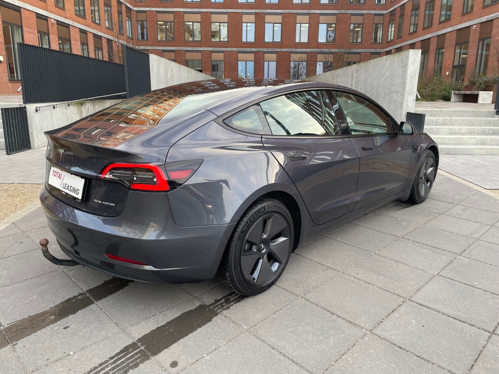 flexleasing-tesla-model-3-long-range-awd-4d-findleasing