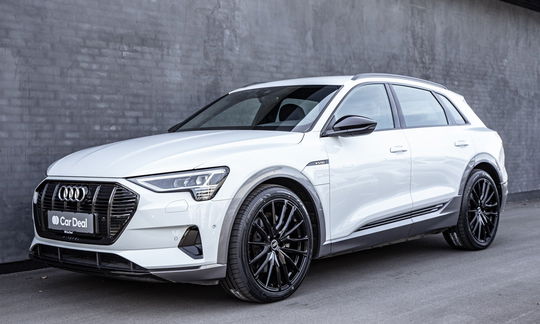 Audi e-tron 55 quattro 5d